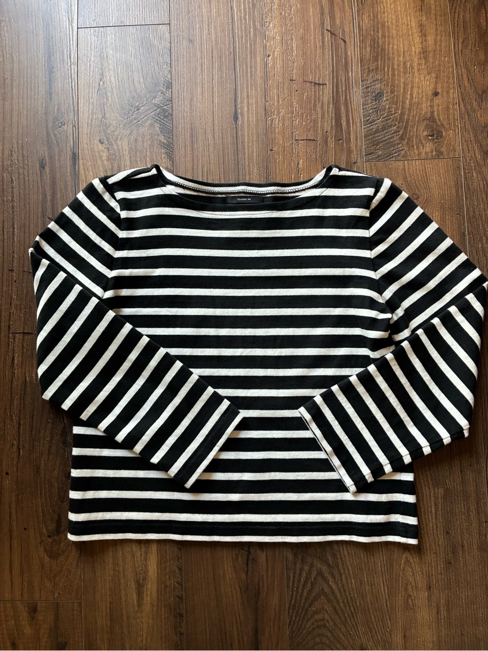 J. Crew Black and White Striped Classic Fit Long Sleeve Boatneck Top 100% Cotton